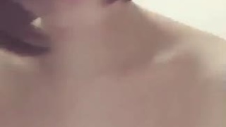 血腥慎入！解開女性神秘「大姨媽」面紗...直播主露點拍攝血淋淋紀錄：剛吃飽別看