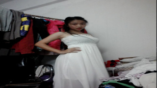 藝校萌妹搞怪自拍 這一脫逗得我們好樂 5