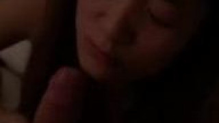 舔舔蛋蛋怎么样，痒痒麽？？你会喜欢麽？ 还行