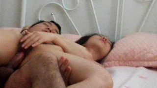 毛多的大哥性慾也濃烈 甚麼角度都很投入