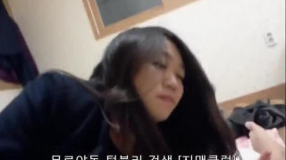 자위 숟가락으로 지 보지 다 털어버리네요