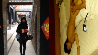 村中的漂亮富家千金到外頭喝酒反被灌醉把玩