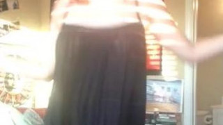 The intro is a bit long and im not the most graceful but i love this song so much and i think i did Stevie Nicks’ famous twirl pretty well❤️ i have so much fun dance in my room naked like almost every day, so heres a little peek of that haha Now can you