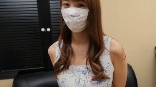 [FC2真實素人精選!]22歲牙醫助理還有點明星臉!淫水多到不可思議!