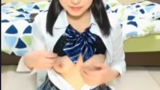 日本知名網站付費直播 不論上下都粉嫩的清純女孩 93