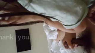 [飯店自拍]男友有綠光！跟研究所女砲友啪啪～玩到一半男友打來！邊講還捨不得放掉老二，騙男友還在睡覺！超愛玩的小女人（有影）