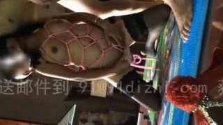 [拘束自拍]人妻「五花大綁」，帶上面罩發騷放送！開啟淫亂狀態（有影） - 1