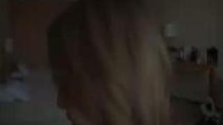 【無料レズ動画】れずびあん激エロエロ白ぎゃるに大量中だし！アヘアへ顔になっているところにドクンッと膣内に流し込むざーめん。