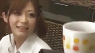 私の妻の妹は私たちと一緒に住んでいます3