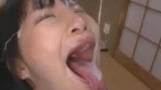 私のクリーミーな日本の口をファック