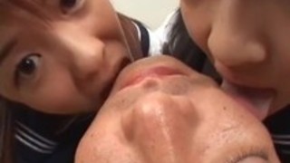 【舐めフェチJK3P】セーラー服女子高生による全身唾液リップ責め