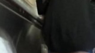 アジアの女装者がおしゃぶりしゃぶり