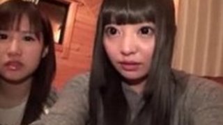 【素人自撮り】パイパンの素人美少女の自撮りレズプレイ動画！【xvideos動画】