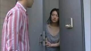 【ヘンリー塚本セックス】30代の未亡人熟女の、ヘンリー塚本のセックスいたずらプレイエロ動画。【pornhub動画】