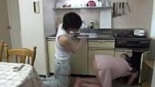 配管工で犯された日本の家庭教師