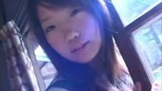 【xvideos】和室の畳部屋で制服美少女が痴女っぽく自分で裸になってく擬似セックス作品がド変態過激イメージビデオw