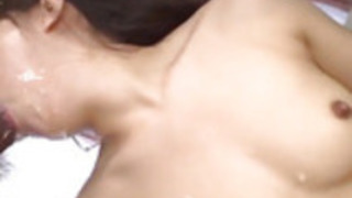 グループ内の愛水島日本の女子高生のクソ