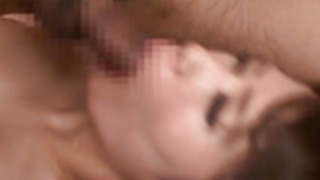 Facialized日本人モデルの猫が出て食べ