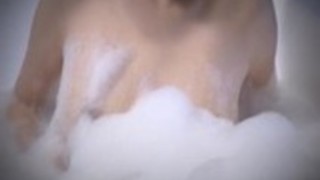 みるくいちご汚れた三人組に2つのコックをむさぼり食います