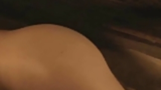 ボリウッドの女の子は、私たちは笑顔になり