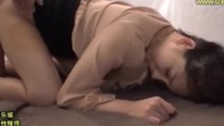 【人妻素股】美人な人妻奥様の、素股ナンパセックスプレイ動画！