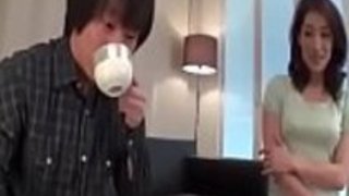 Full HD japanポルノ：zo.ee/4mPbV - アジアマリーナマツモトは、日本の処女が彼女の体を楽しむことができました