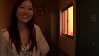 【辰巳ゆい】「チューしよ♪」自宅に来た憧れの女優にベロチューHしてもらう素人がうらやましいｗ