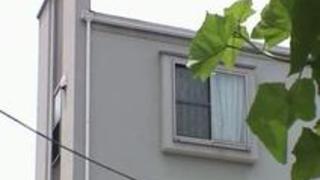 生徒たちに親切にしたばっかりに自宅を乗っ取られてレイプされる人妻教師