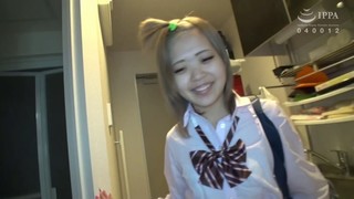 LOVE-401 川崎市無料宿泊所 JK限定 ［食費/宿代/光熱費タダ］